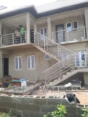 Supreme Handrail Design