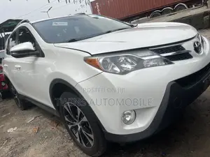 Toyota RAV4 2015 White