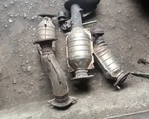 Complete Exhaust Port and Catalyst Highlander 2003 Model