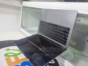 Laptop Apple MacBook Pro 2016 16GB Intel Core I5 SSD 512GB