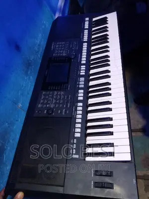 Yamaha Model PSR 950