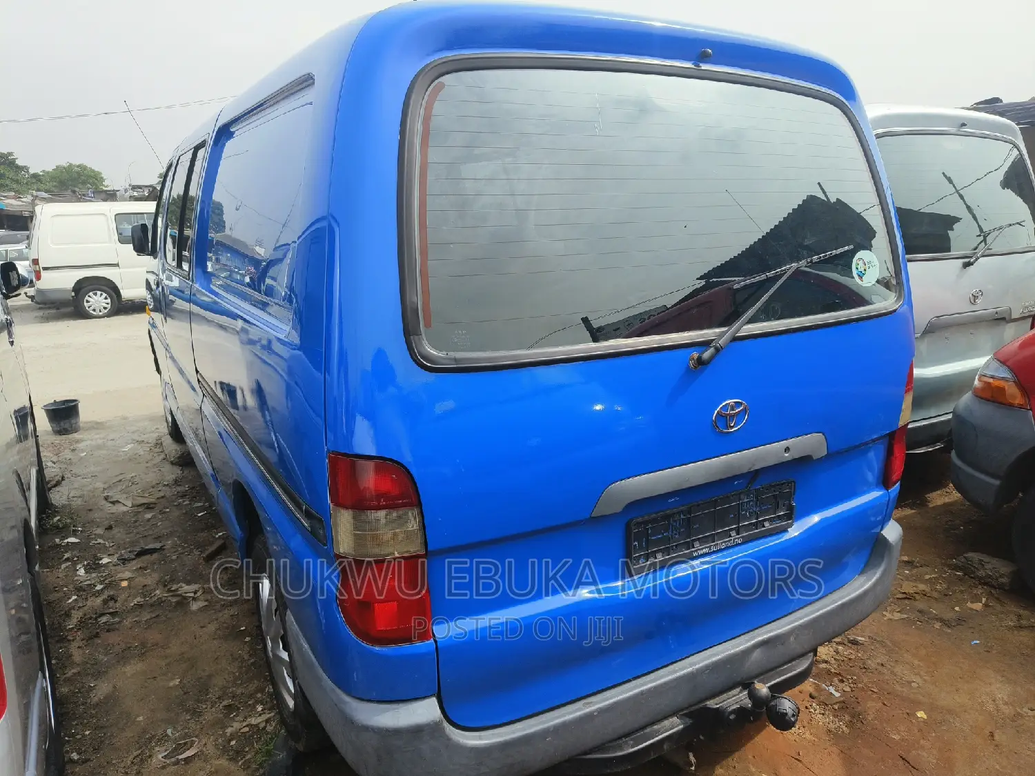 Toyota HiAce 2001 Blue