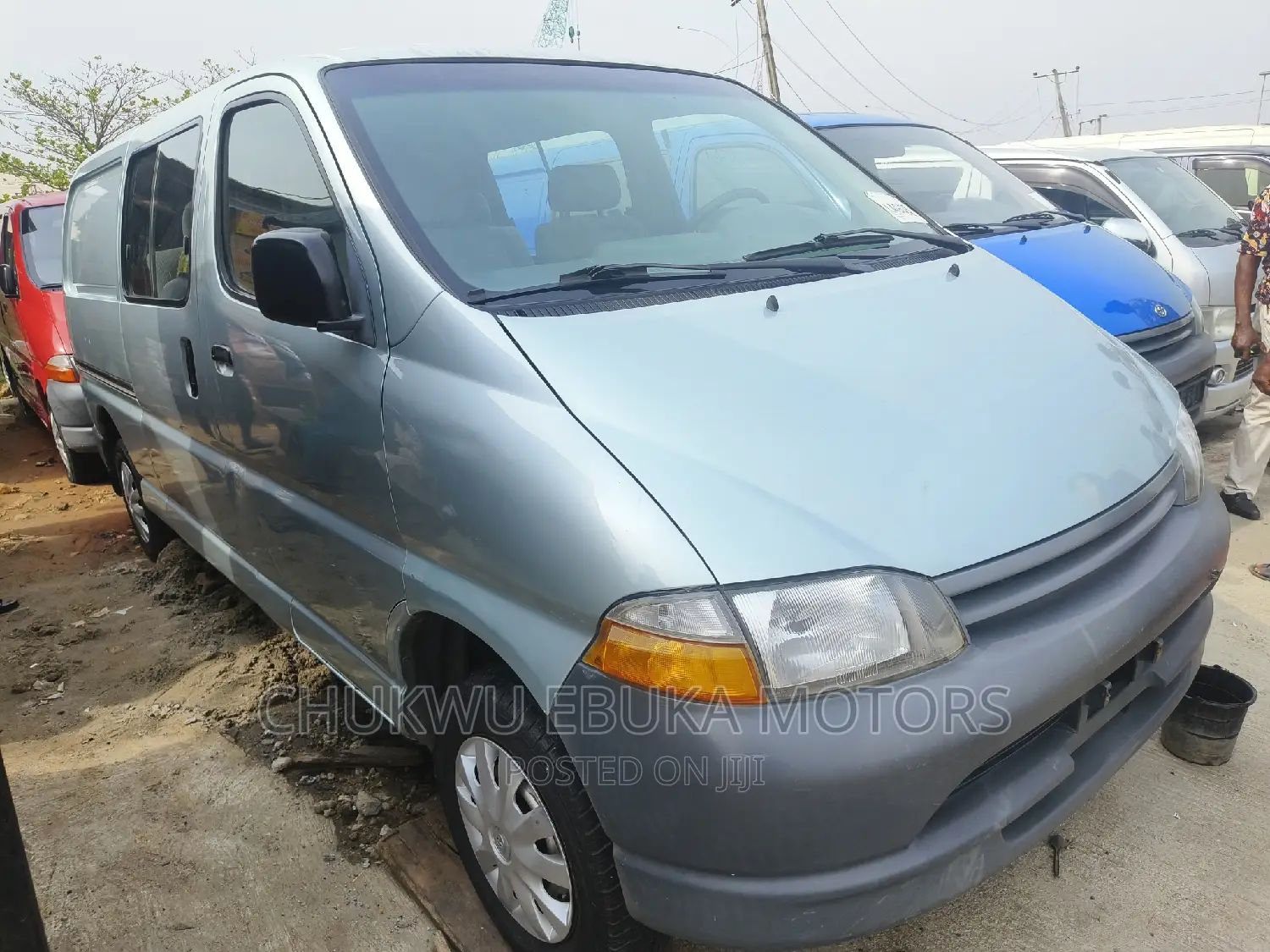 Toyota HiAce 2002 Silver