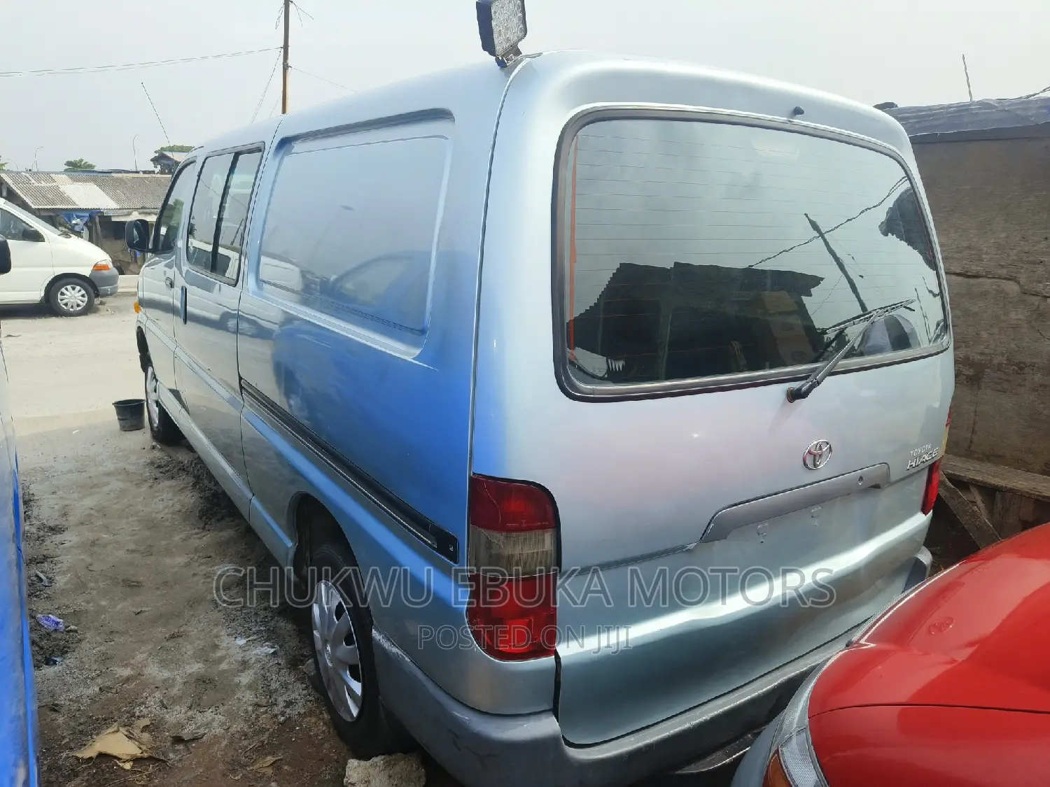 Toyota HiAce 2002 Silver