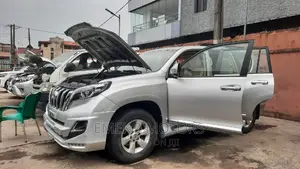 Toyota Land Cruiser Prado 4.0 V6 Dual VVT-i 2016 Silver