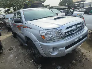 Toyota Tacoma Double Cab V6 Automatic 2010 Silver