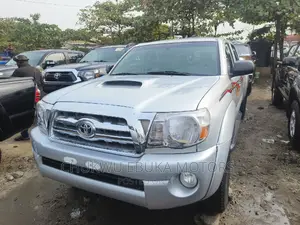 Toyota Tacoma Double Cab V6 Automatic 2010 Silver