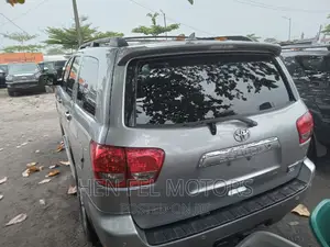 Toyota Sequoia 2015 Silver
