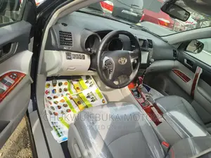 Toyota Highlander Limited 2012 Black