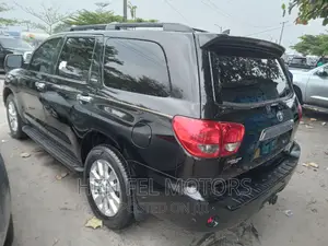 Toyota Sequoia SR5 4dr SUV 4WD (5.7L 8cyl 6A) 2015 Black