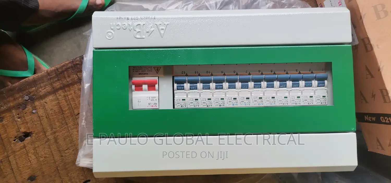D12 Consumer Units 12 BREAKERS