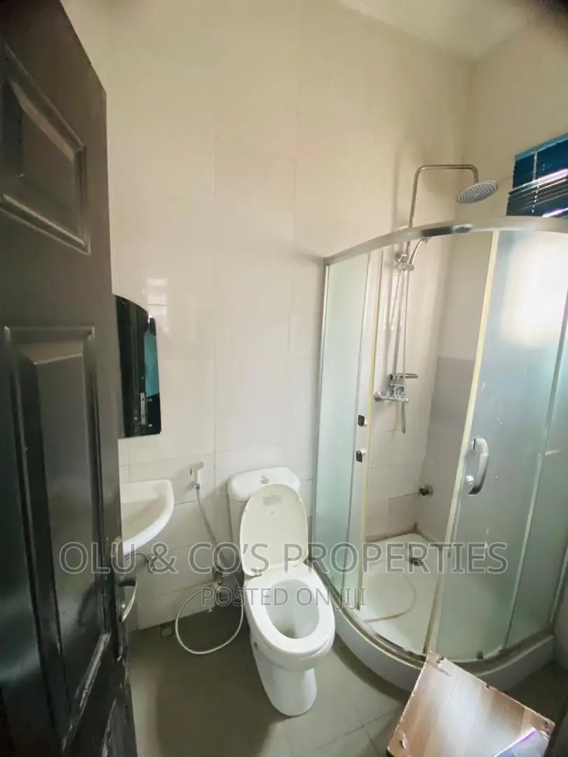 3bdrm Bungalow in Behind Citec, Mobbar for rent