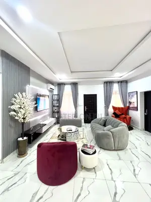 2 and 3 Bedroom Shortlets