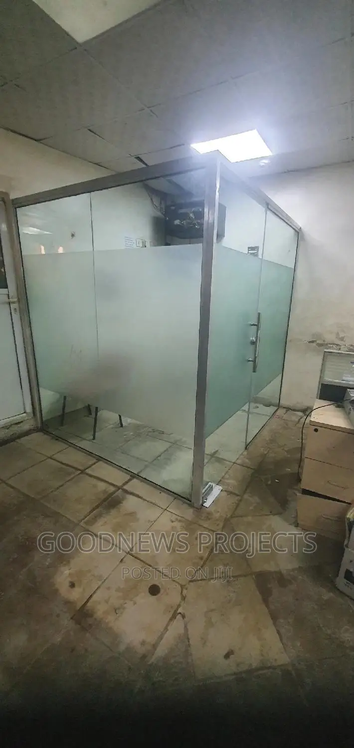 Frameless 10mm Tempered Glass