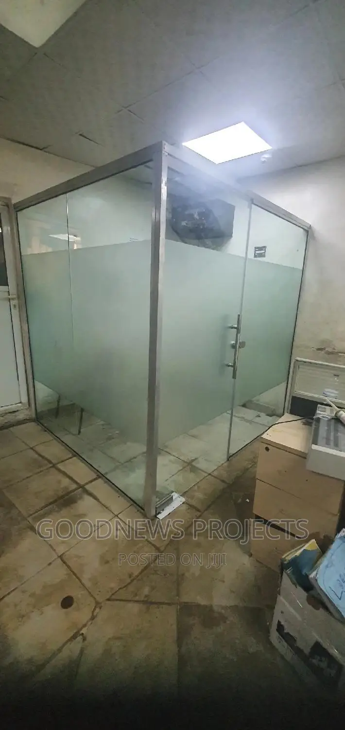 Frameless 10mm Tempered Glass