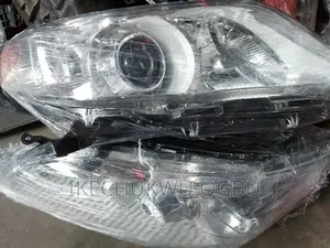 Headlamp Toyota Sienna 2012 Model