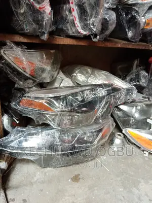 Headlamp Toyota Corolla 2018 Model
