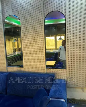 Unisex Salon Mirror