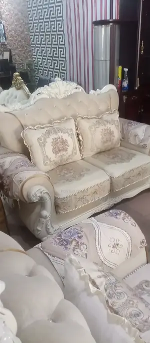 High Quality Roya Sofa By7