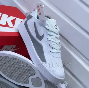 *Nike Airmax 270 Tiempo Vetta White