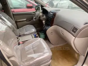Toyota Sienna XLE FWD 2006 Gold