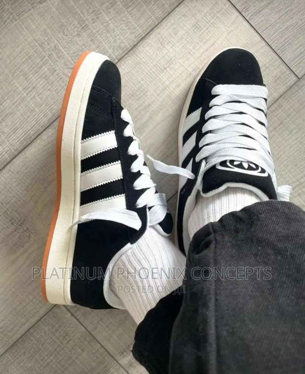 Adidas Original Sneakers