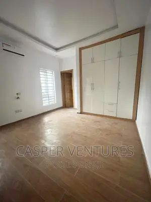 Photo - 1bdrm Shared Apartment in Osapa for rent