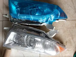 Headlamp Toyota Highlander 2012 Model