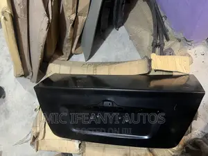 Toyota Corolla Boot Bank Model 2005