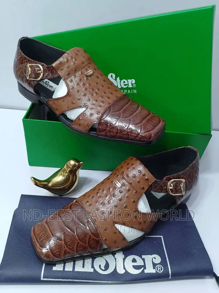 Pure Leather Mister