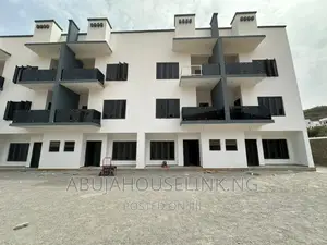 4bdrm Duplex in Guzape Main Abuja for sale