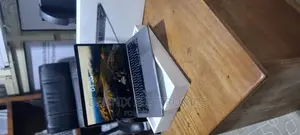Laptop Apple MacBook Pro 2020 16GB Intel Core I7 SSD 512GB