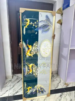 Lond Acrylic Wall Frame