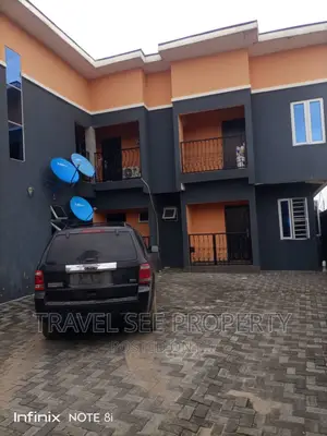 1bdrm Block of Flats in Parapo Road Awoyaya for rent