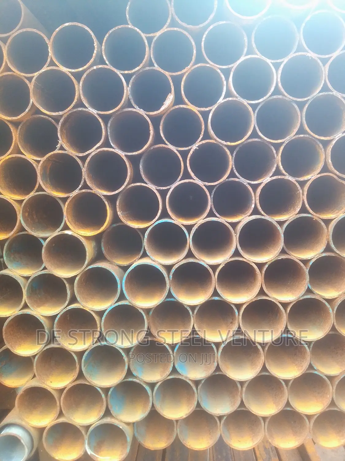 1 1⁄2 (40mm) Round Pipe Full 2mm