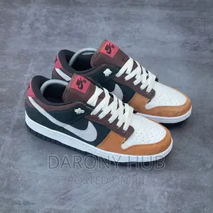 Best NIKE SB Dunk Low Luxury Sneakers