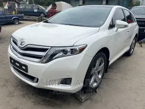 Photo - Toyota Venza Limited 4dr Wagon AWD (3.5L 6cyl 6A) 2014 White