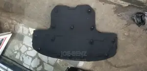 GLC300 Bonnet Mat