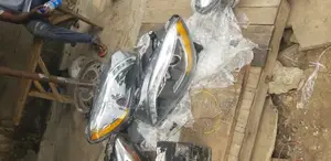 Ml350 2015 AMG Complete Set of Headlights