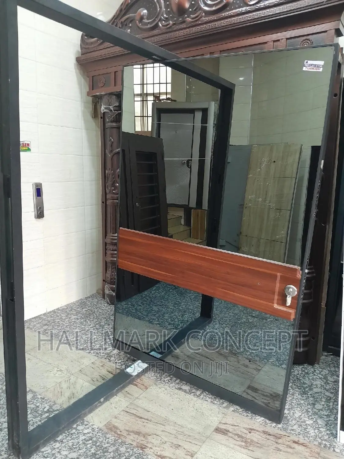 Turkey Pivots Security Entrance Doors