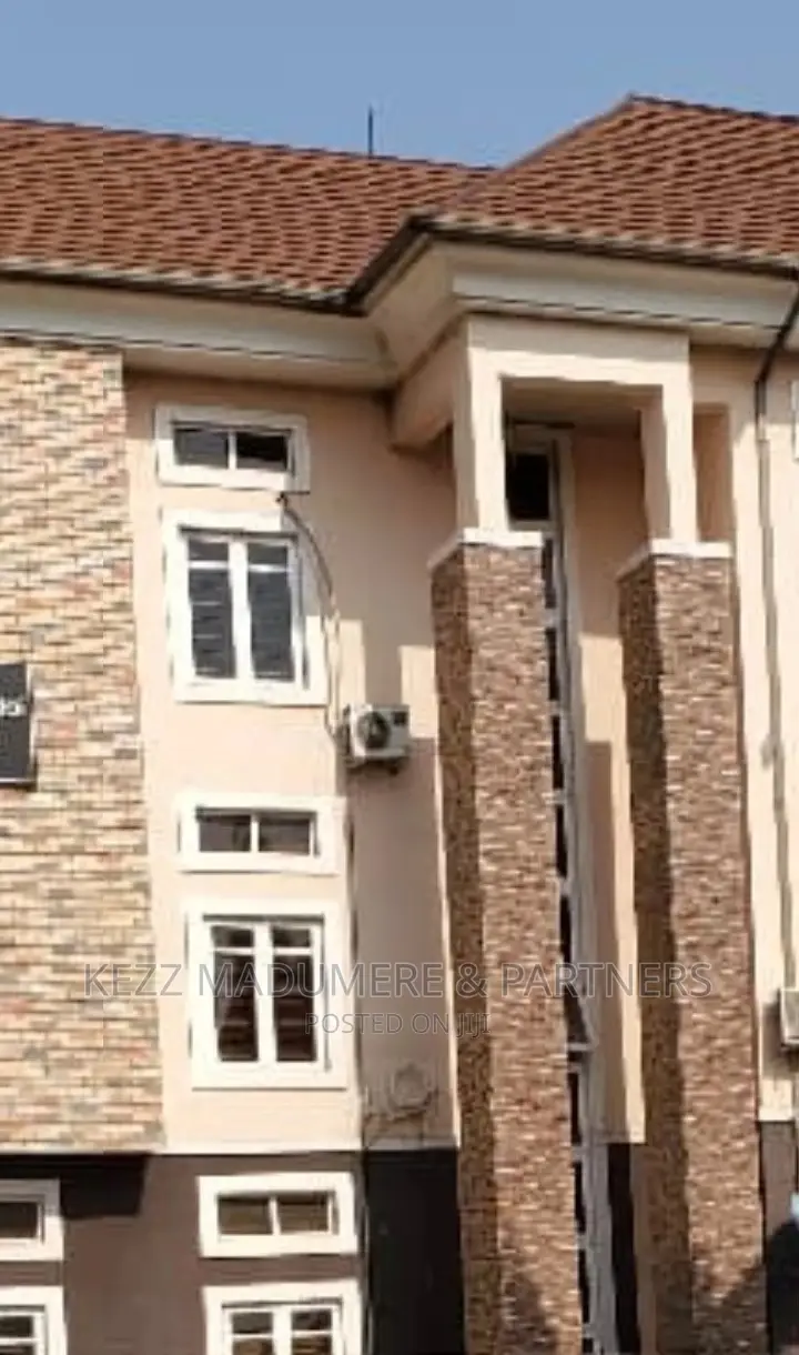 For Sale 3 Storey Building Plaza in Enugu