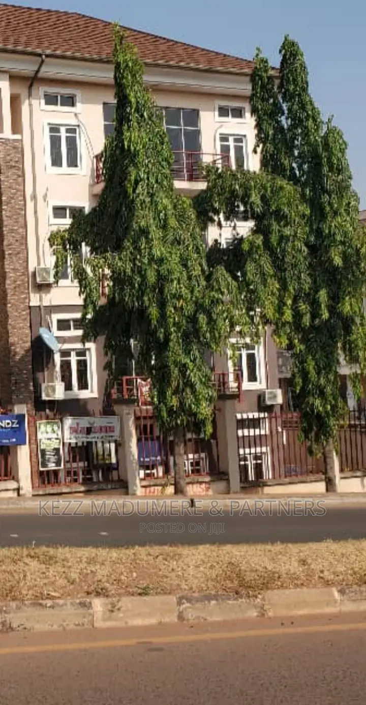 For Sale 3 Storey Building Plaza in Enugu