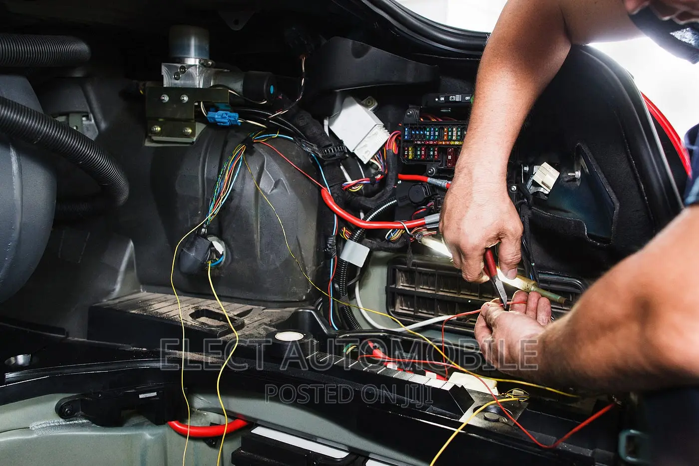 Land Rover Range Rover Electrical Technician (Rewire)