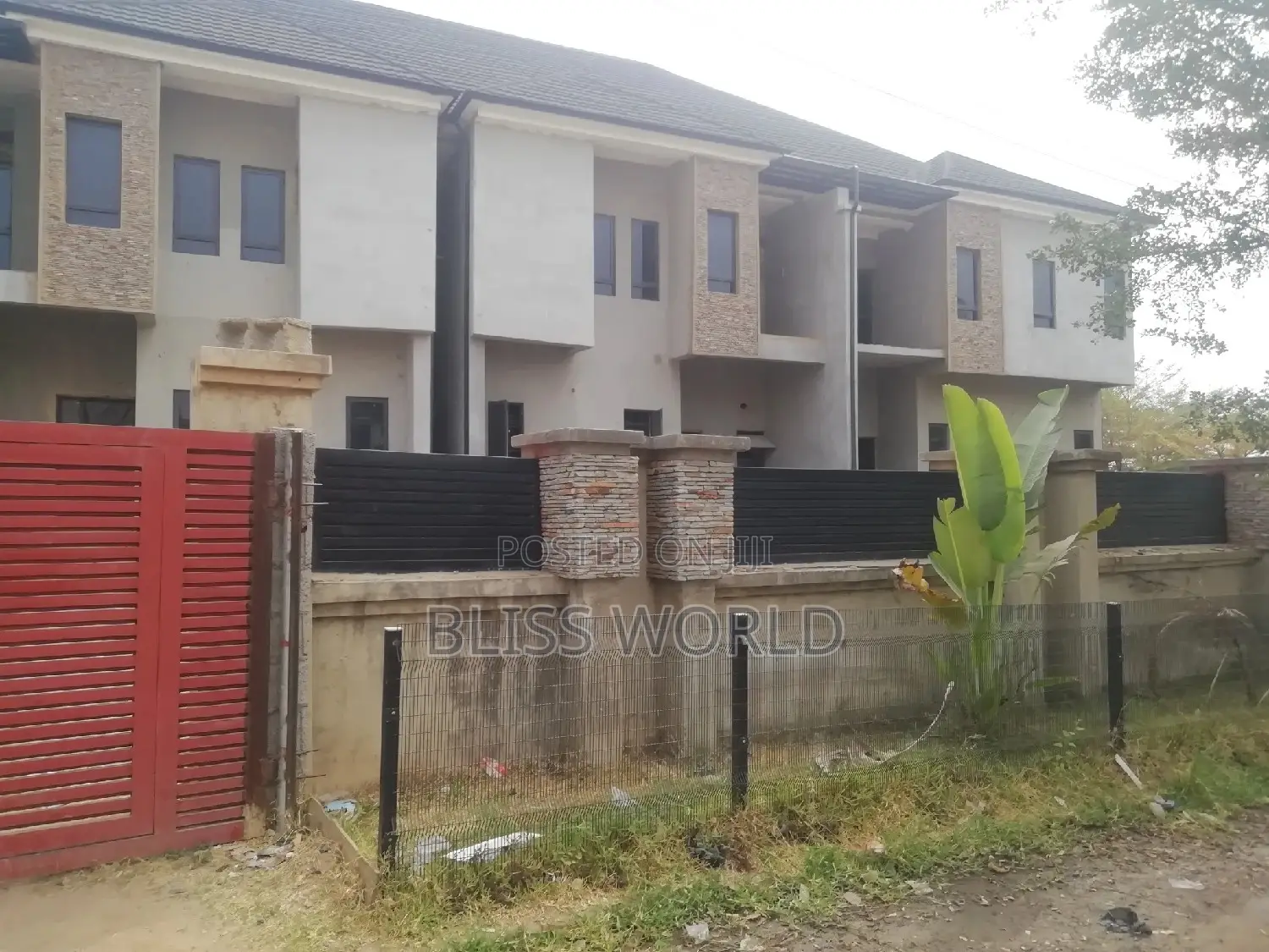 4bdrm Townhouse / Terrace in Jahi for rent