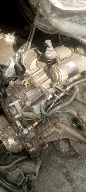 Gearbox For Nissan Altima 2005.