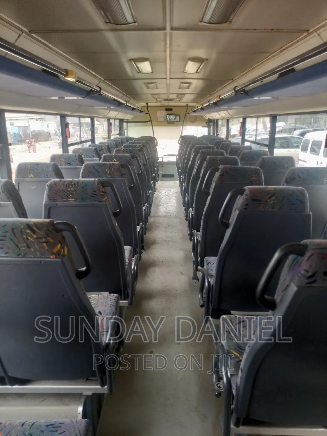 Bus 2015 White