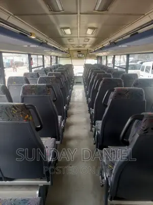 Bus 2015 White