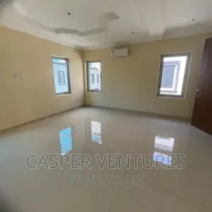 4bdrm Duplex in Chevron for rent