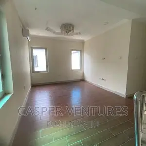 4bdrm Duplex in Chevron for rent