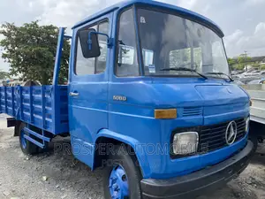 Photo - Mercedes Benz 608 Truck